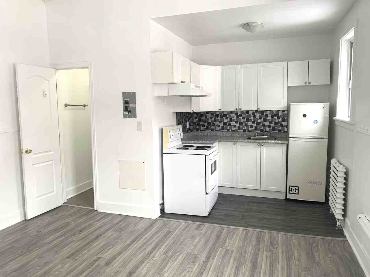 301 Wilbrod Street - Photo 5 of 24