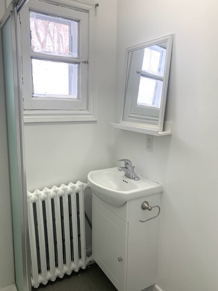 301 Wilbrod Street - Photo 7 of 24