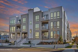 featured image of 218 3rd Ave Apt 306 #306