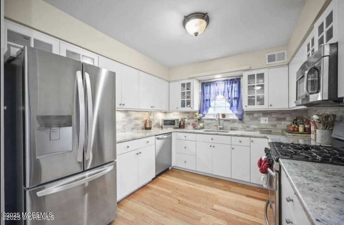 16 Peachstone Rd - Photo 7 of 15