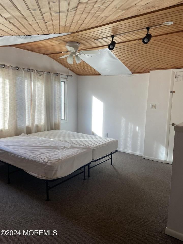 349 S Lincoln Ave - Photo 5 of 19