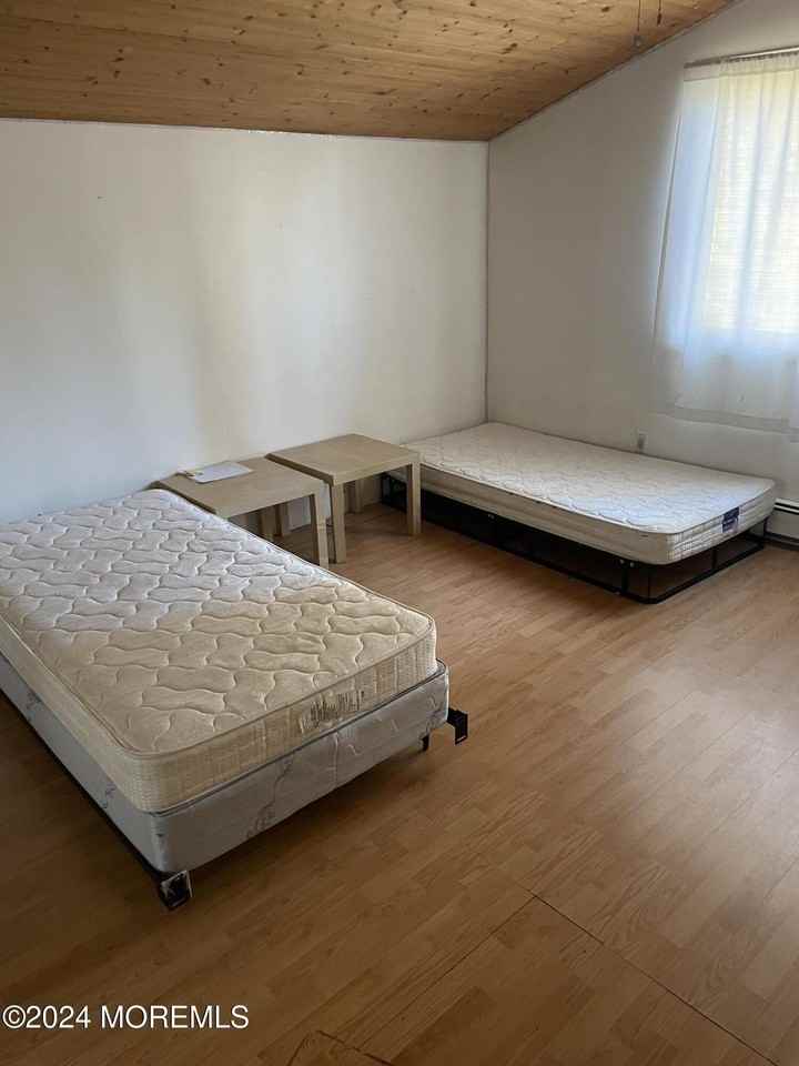 349 S Lincoln Ave - Photo 7 of 19