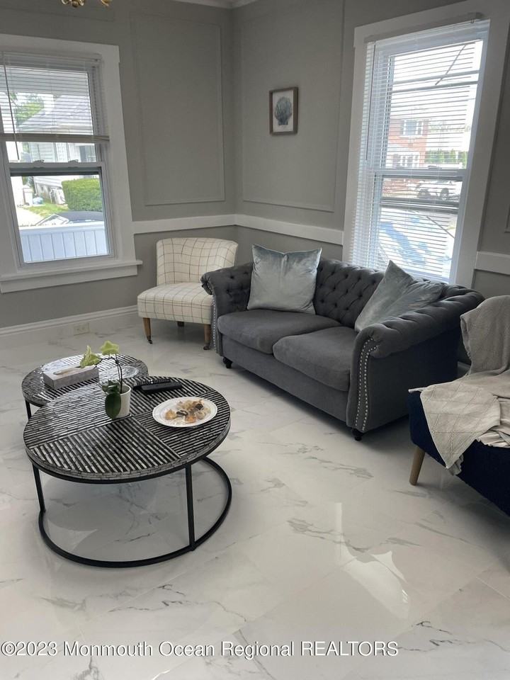 12 Wyckoff St - Photo 2 of 6