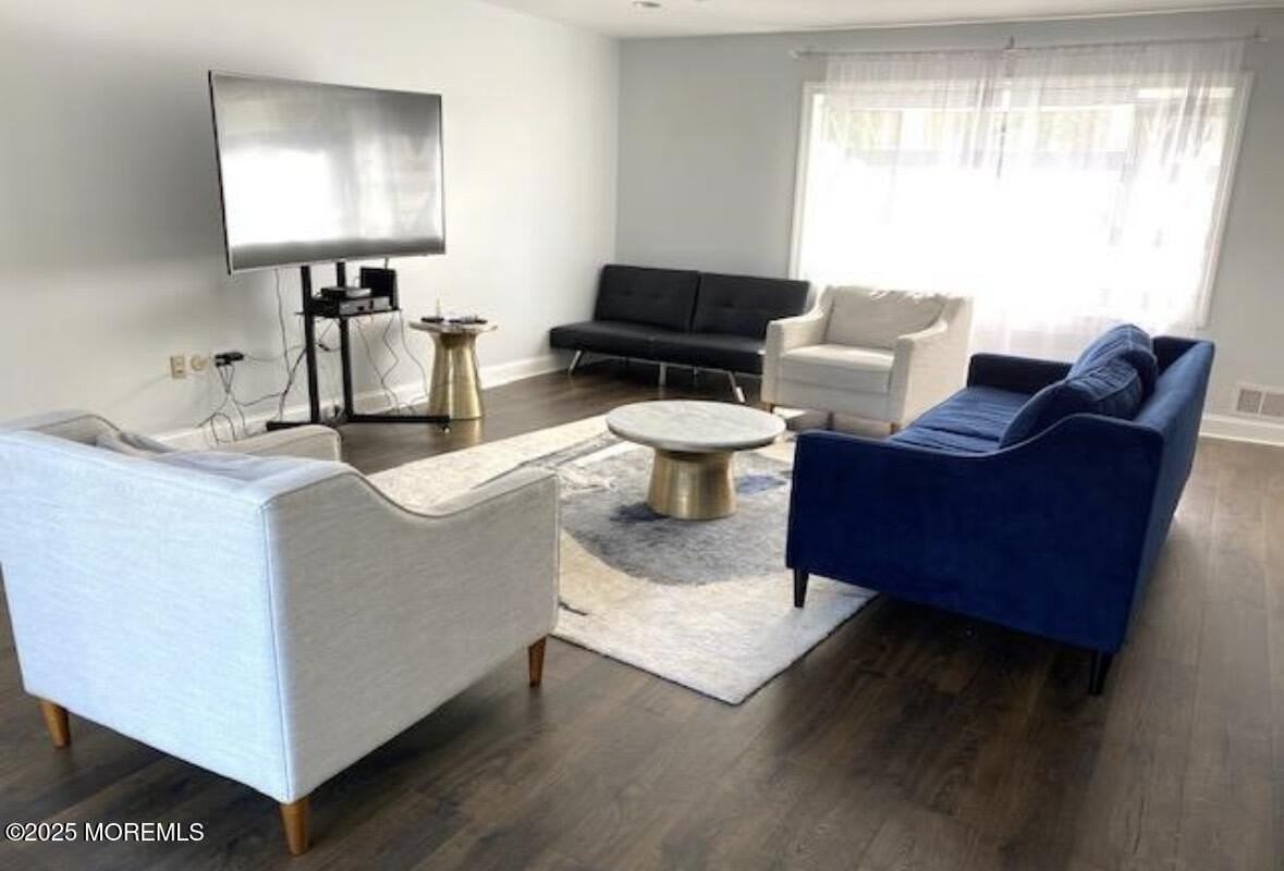 55 Heath Ave - Photo 3 of 11