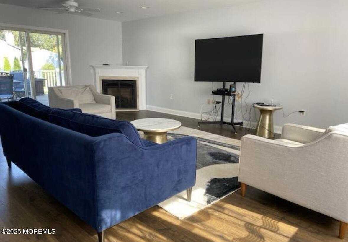 55 Heath Ave - Photo 4 of 11