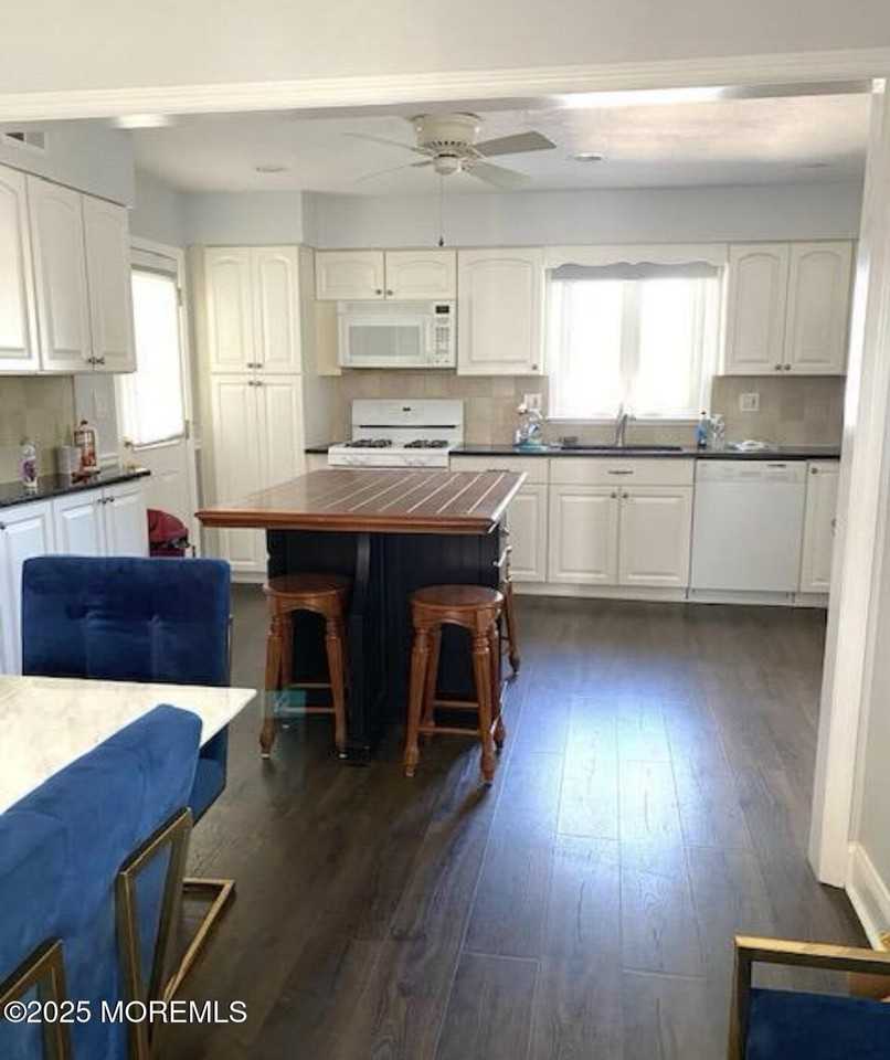 55 Heath Ave - Photo 5 of 11