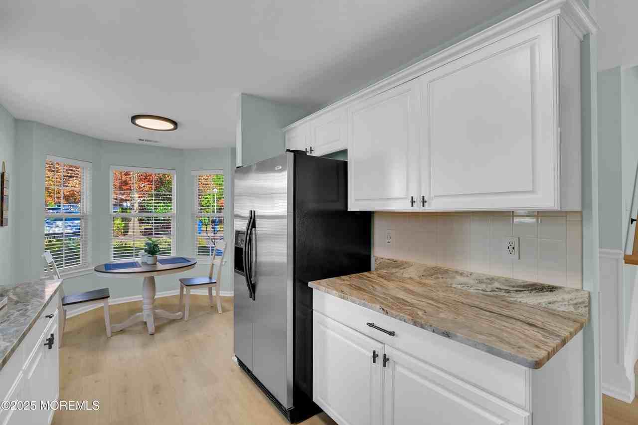 11 Saratoga Ct - Photo 7 of 41