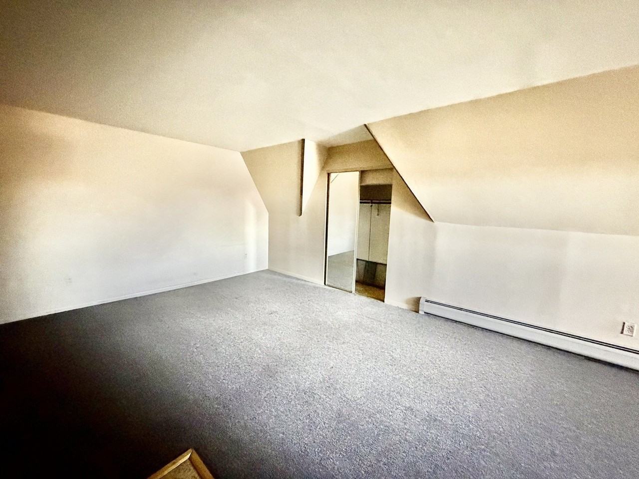 1105 Morton Ave #3 - Photo 6 of 8