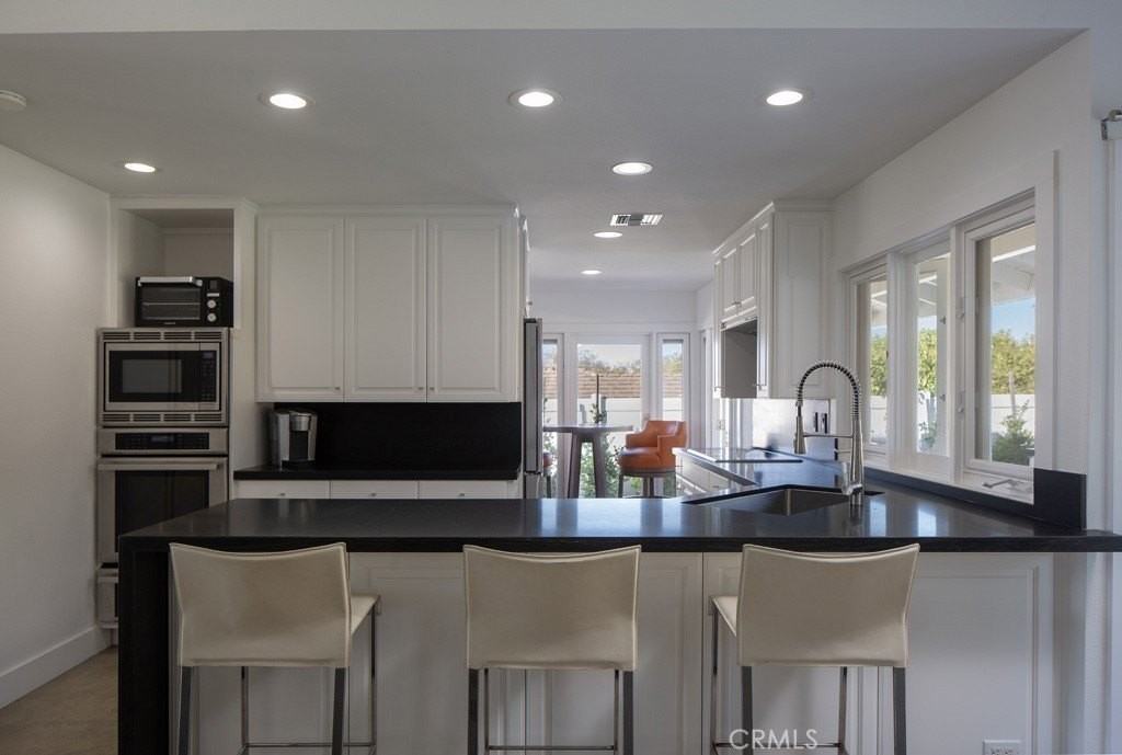 1500 Seacrest Dr - Photo 7 of 17