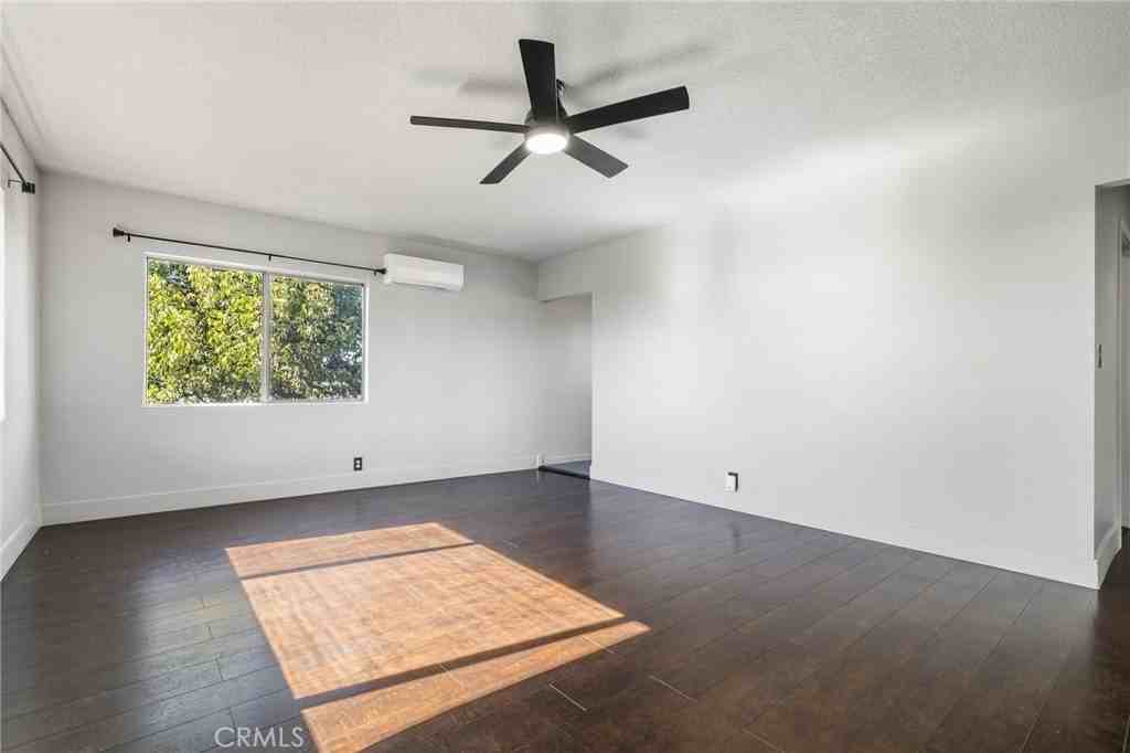 3732 Dwiggins Street - Photo 6 of 23