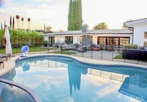 featured image of 4820 Abbeyville Ave