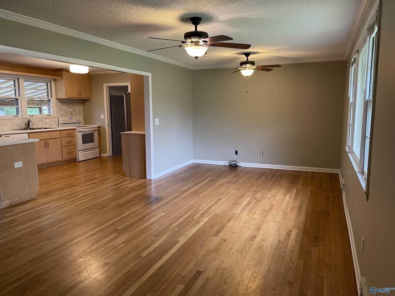 612 Drummond Rd SW Drummond Road SW - Photo 6 of 27