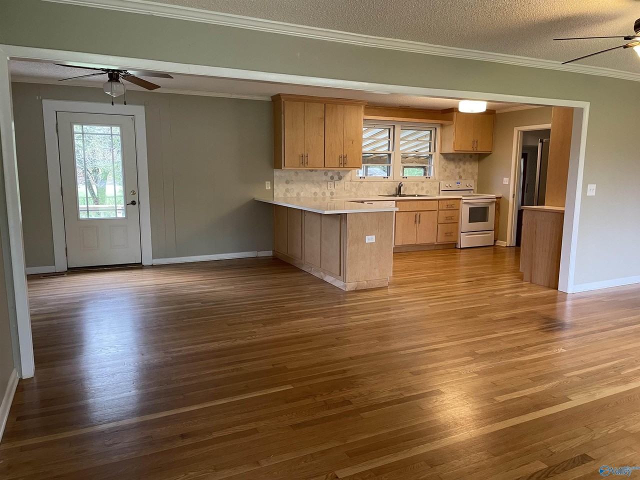 612 Drummond Rd SW Drummond Road SW - Photo 7 of 27