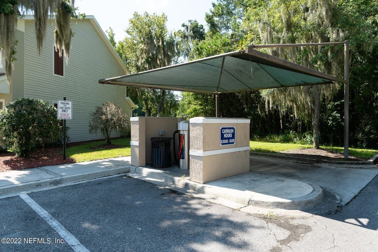 3526 Twisted Tree Ln - Photo 2 of 33