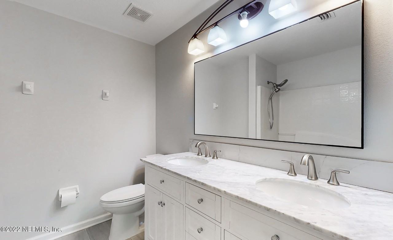 3526 Twisted Tree Ln - Photo 5 of 33