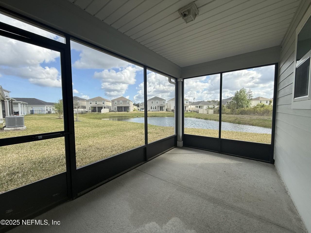 13624 Brookwater Dr - Photo 3 of 32