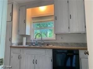 1015 Moneta Ave - Photo 2 of 31