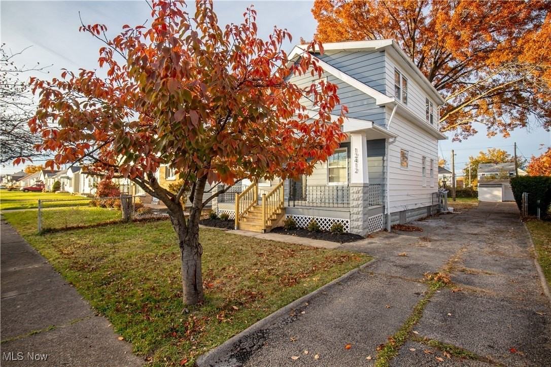 12412 Sprecher Ave - Photo 6 of 33