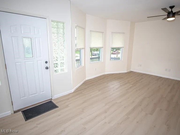 3219 W 86th St - Photo 3 of 22