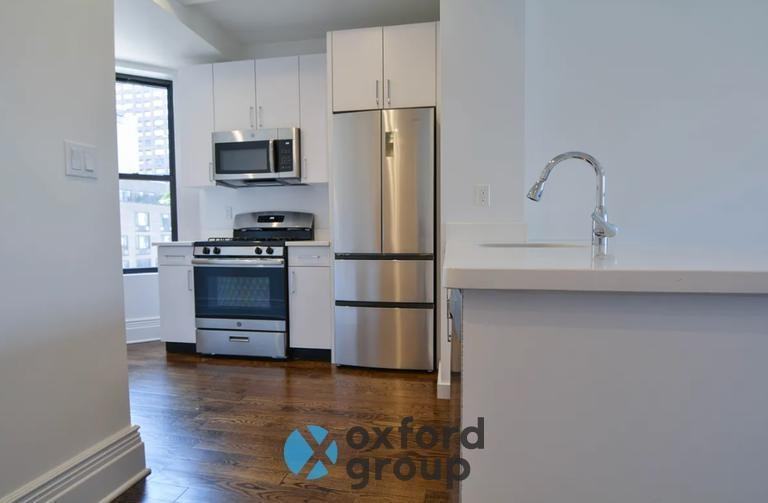 22 West 68th Street - Photo 2 of 7