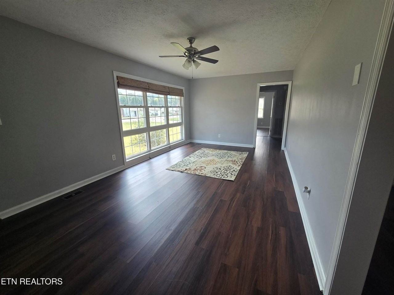 415 Highland Dr - Photo 6 of 20