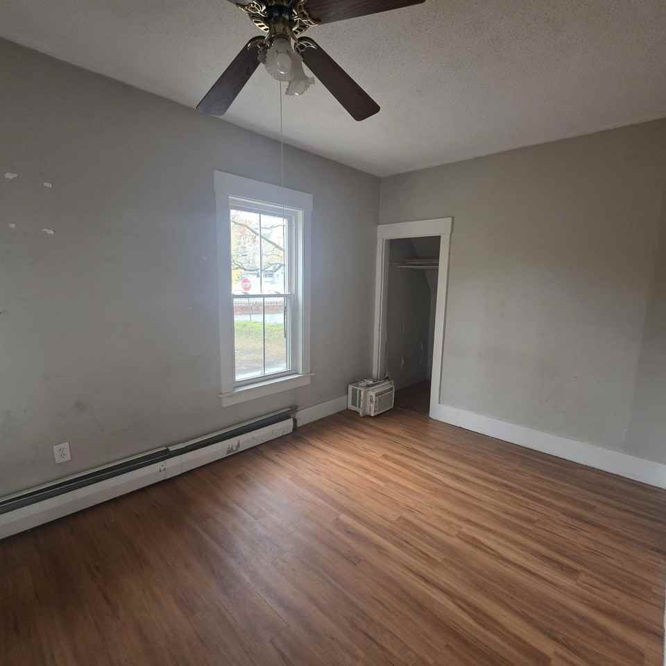 104 Summer St #1 - Photo 7 of 8