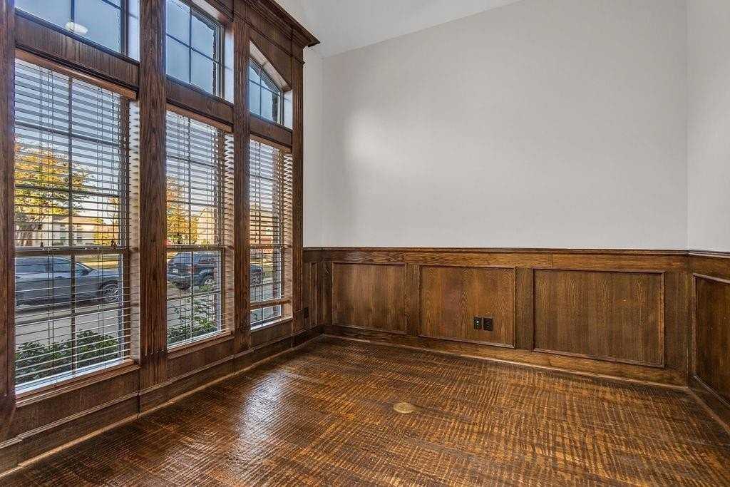 7129 Stone Villa Cir - Photo 3 of 30