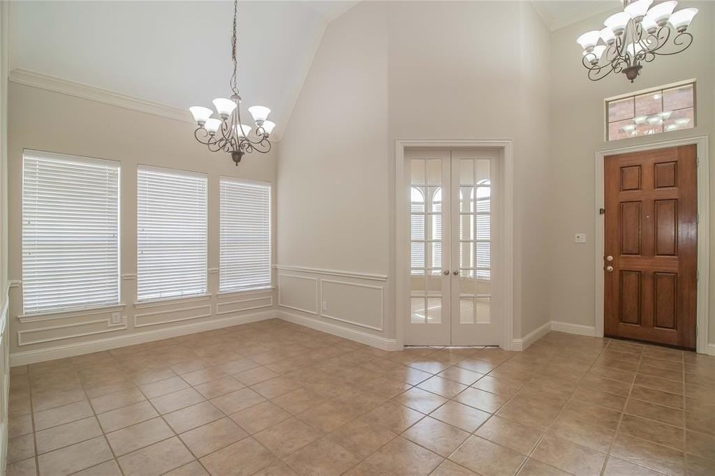 4647 Phillip Dr - Photo 5 of 38