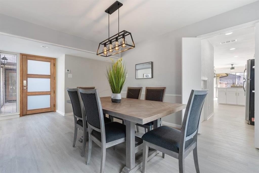 9402 Moss Farm Ln - Photo 2 of 22