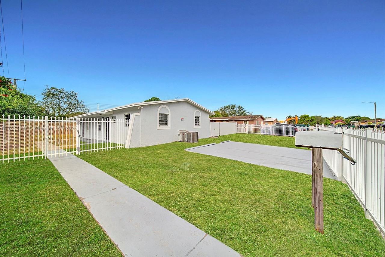 Nw 36th Ave - Photo 3 of 8