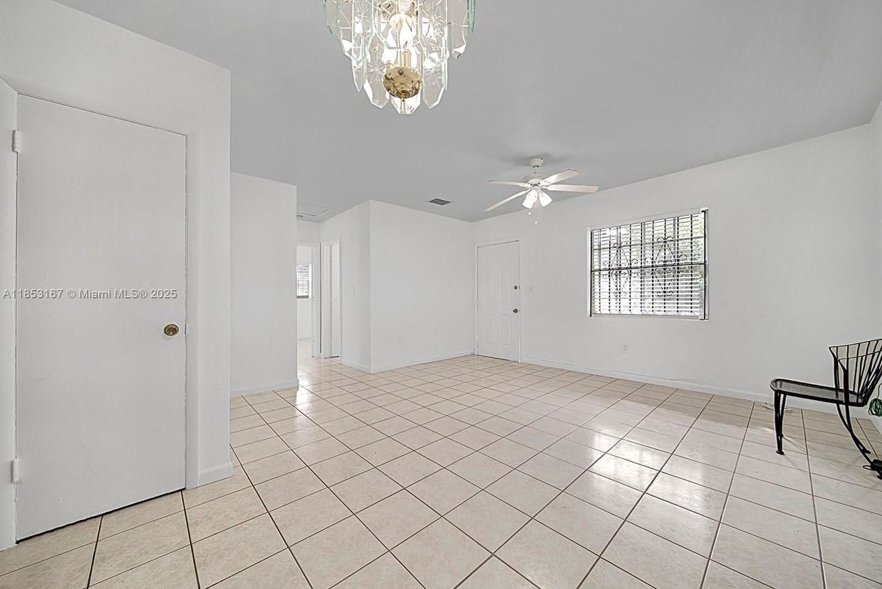 Nw 36th Ave - Photo 4 of 8