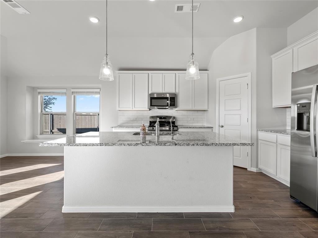 3301 Redbud Flower Trl - Photo 6 of 28