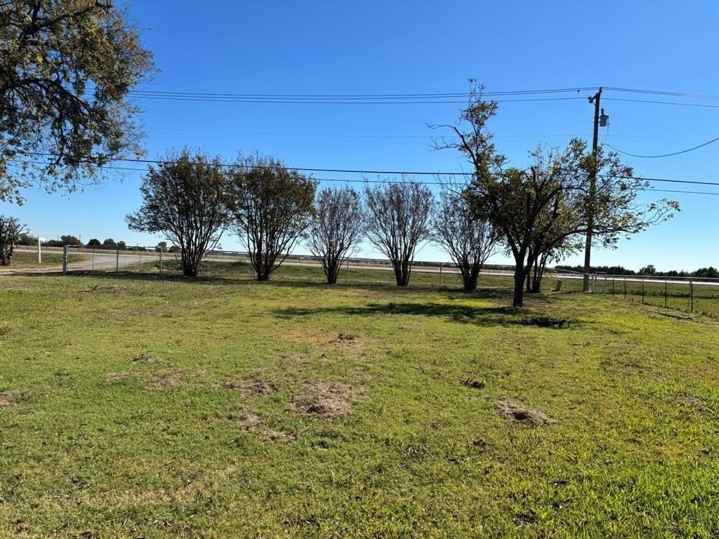 1150 Fm 740 S - Photo 2 of 31