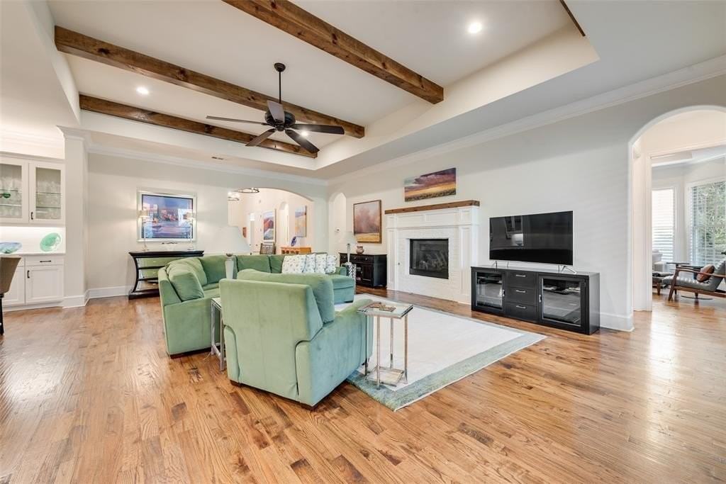 701 Winding Ridge Trl - Photo 6 of 32