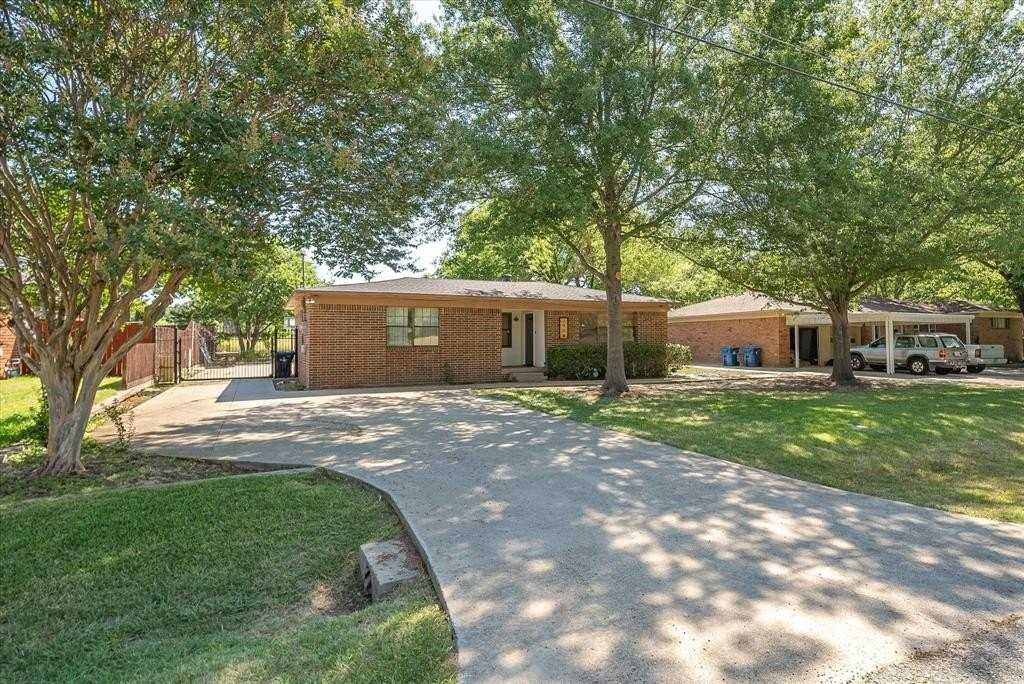 2908 Lynell Dr - Photo 2 of 10