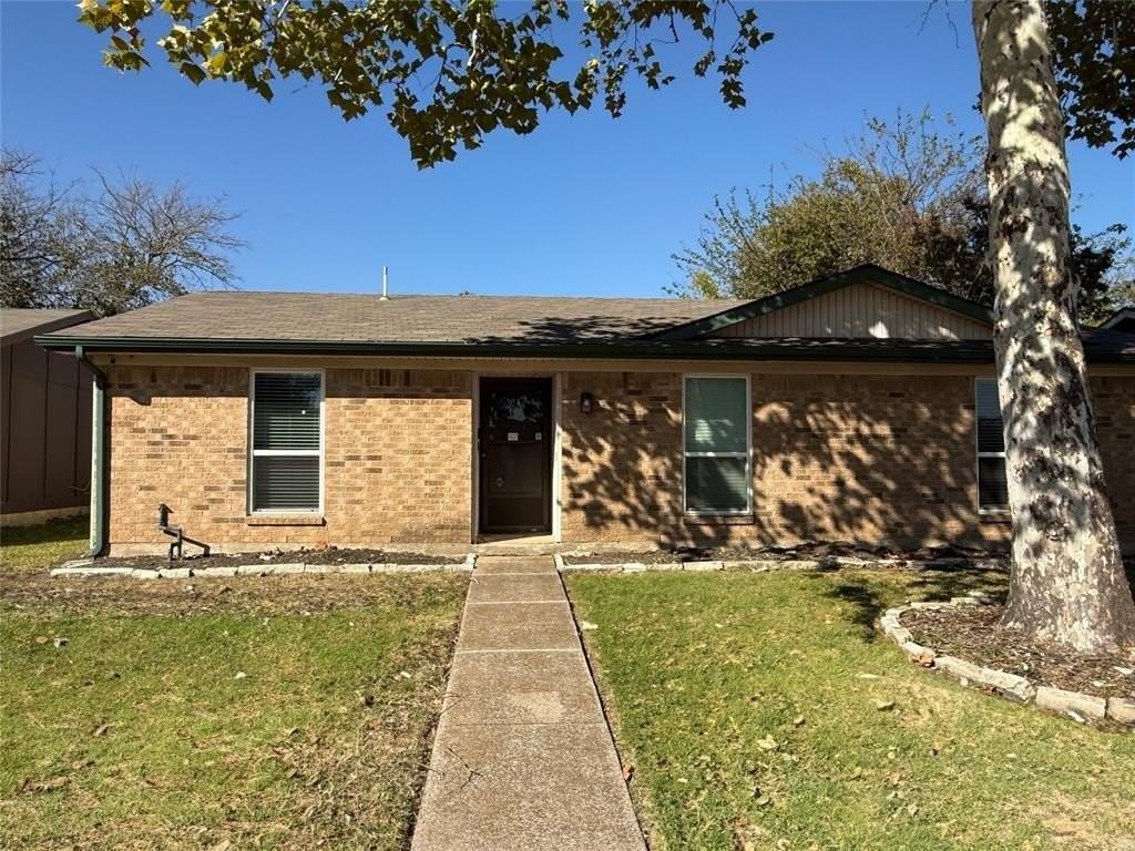 811 Roaming Road Drive