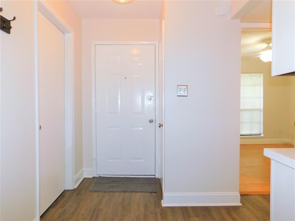 2716 Mistywood Ln - Photo 5 of 30