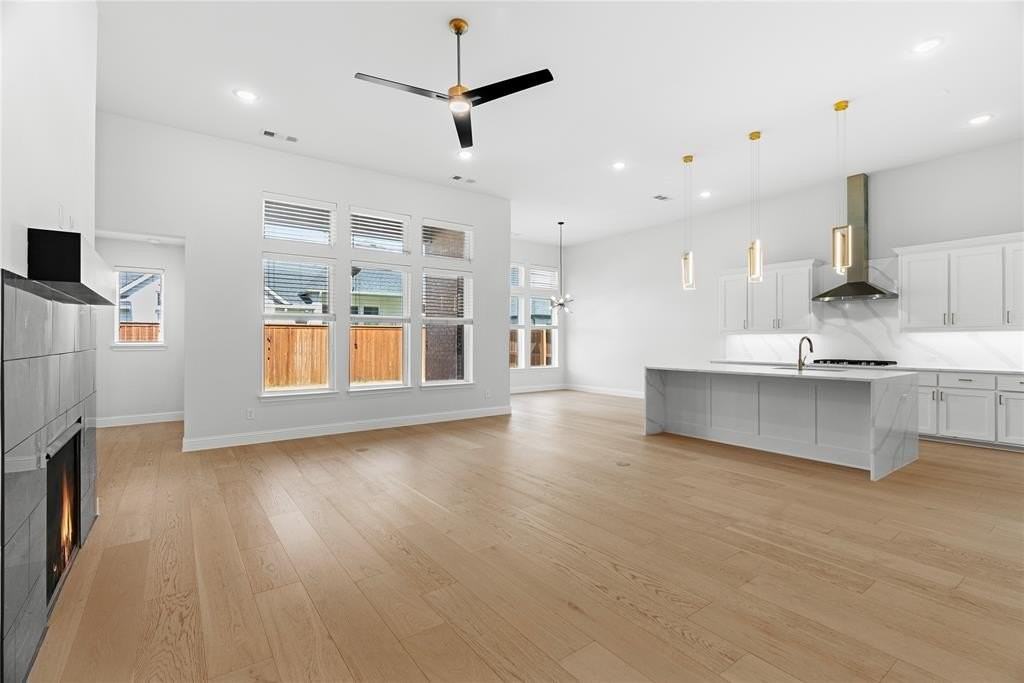 4405 Rosedale St - Photo 5 of 40