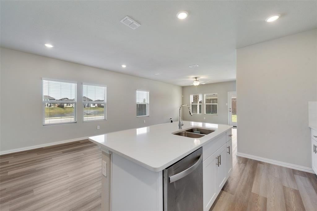 401 Cottagewood Dr - Photo 6 of 18