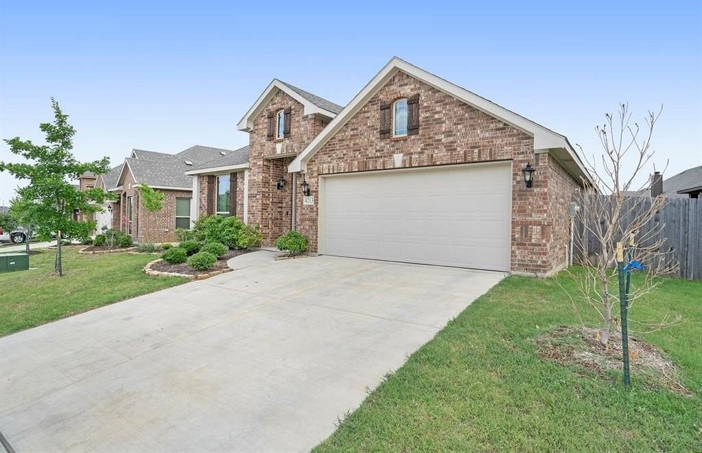 4213 Sweet Clover Ln - Photo 3 of 24