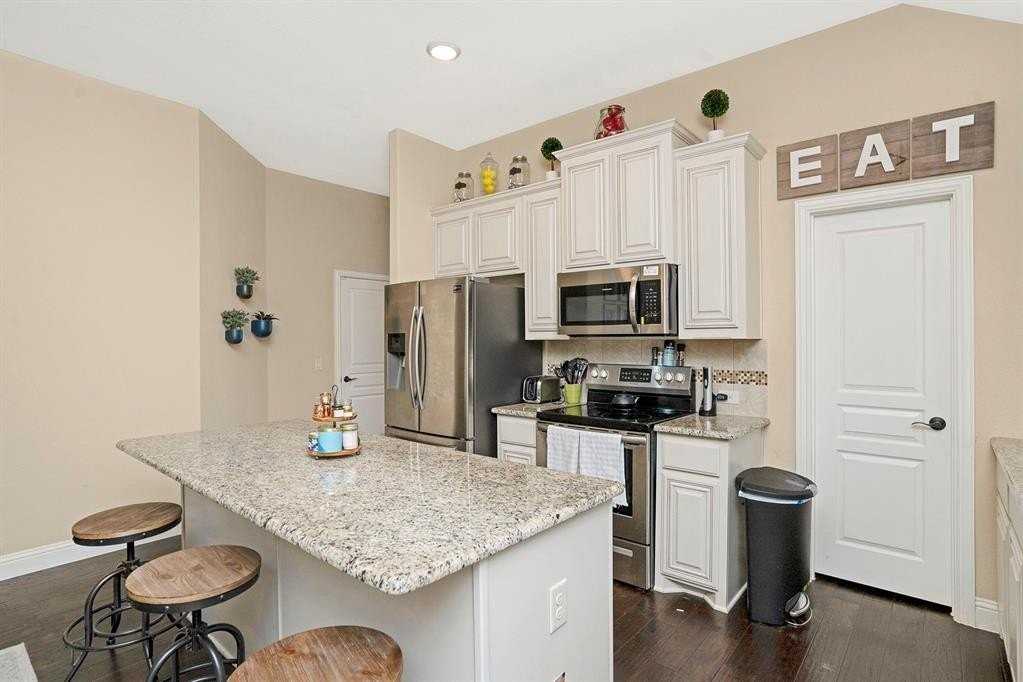 4213 Sweet Clover Ln - Photo 5 of 24