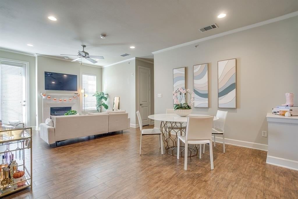 2800 Sandage Ave #301 - Photo 3 of 19