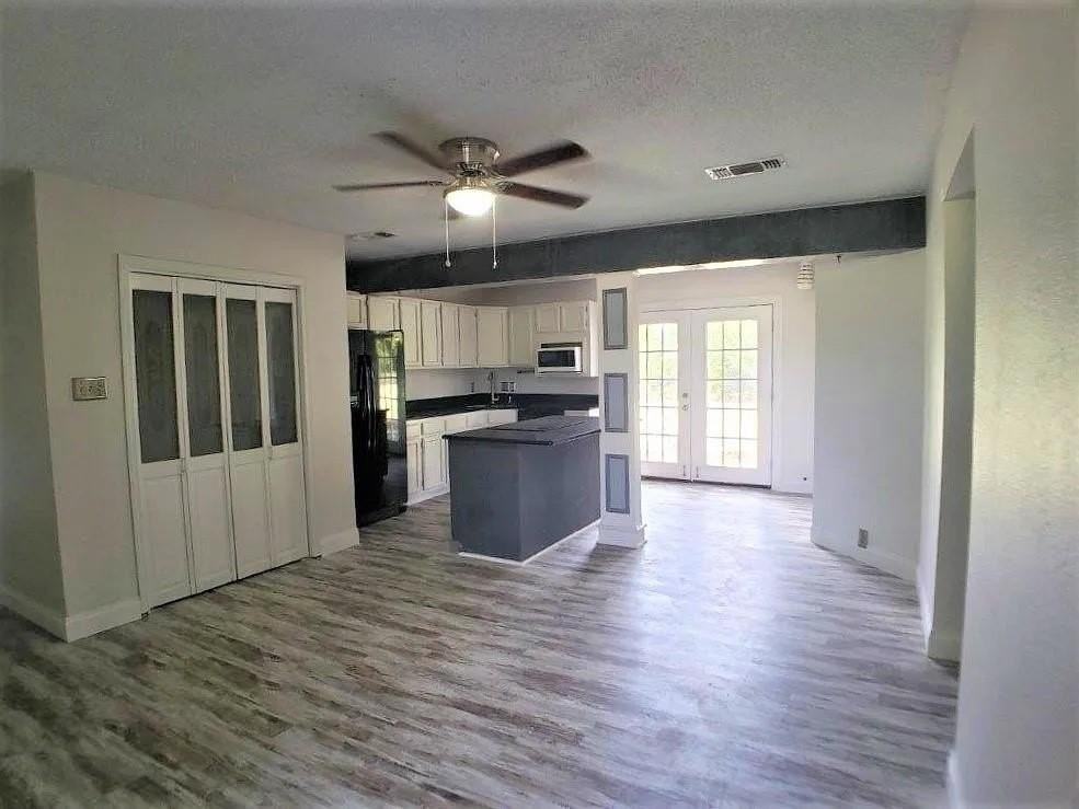 1168 Preston Meadows Rd - Photo 4 of 20