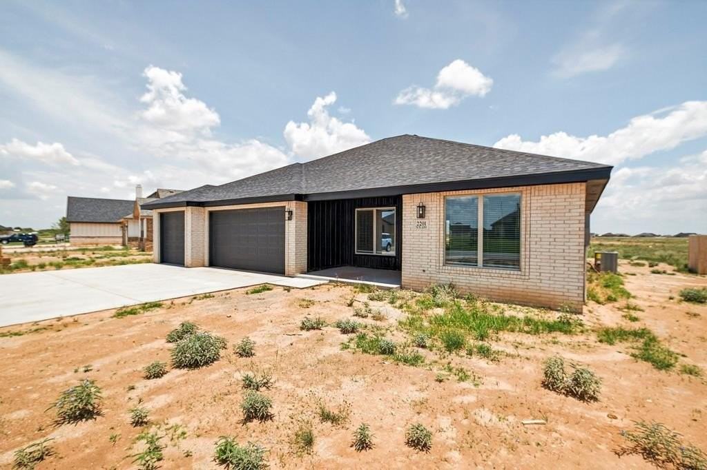 2201 S County Road 1059 - Photo 2 of 50