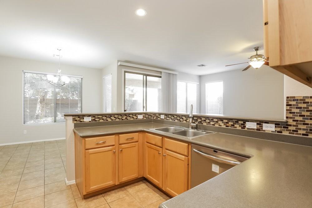 3322 N 126th Dr - Photo 7 of 16