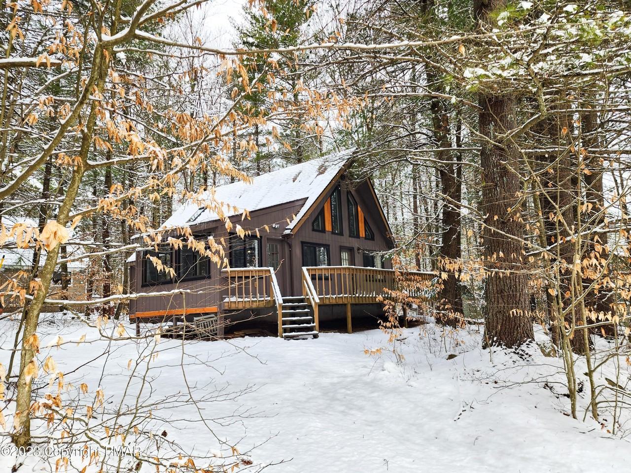 17 Joseph Ln - Photo 2 of 27