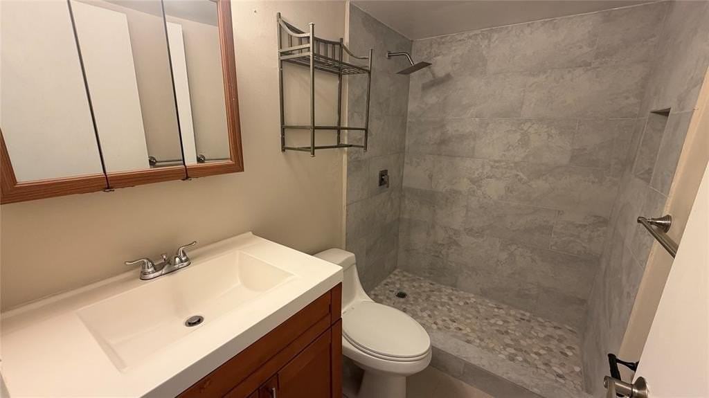 5180 Ne 6th Ave #602 - Photo 2 of 16