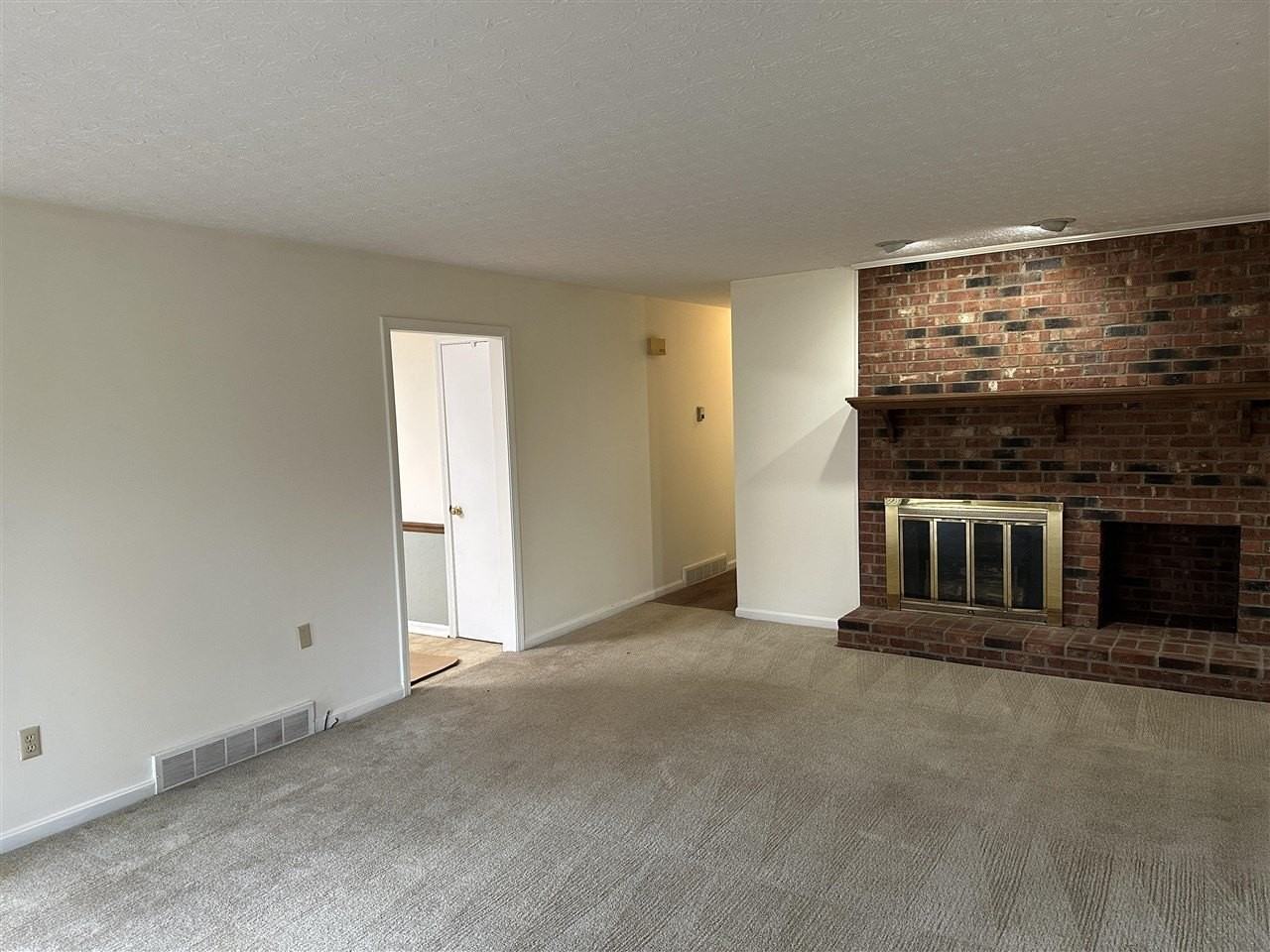 722 Geronimo Way - Photo 5 of 18