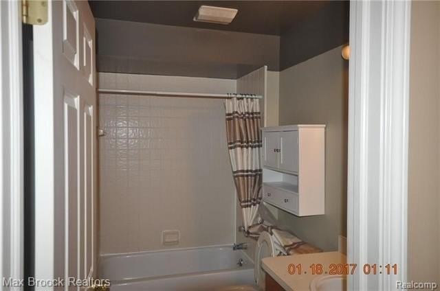 156 Tiffany Ln - Photo 7 of 12