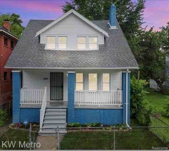 1623 Gladstone Street